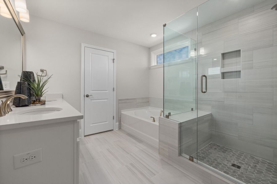 Representative furnished interior of a home built from the Continental by Pulte Homes in Everbrook, Angier (Image 22).