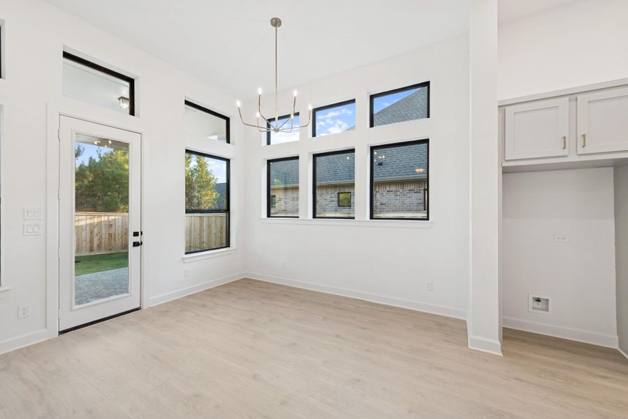 Spacious, unfurnished interior of a new home in Kresston, Magnolia (Image 15).