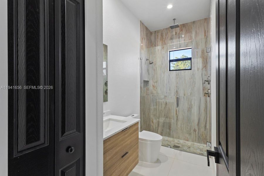 Furnished interior view inside a new home in , Lehigh Acres (Image 12).