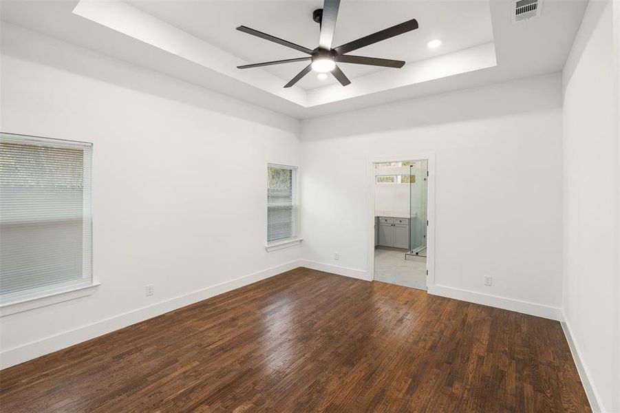 Spacious, unfurnished interior of a new home in , Trinidad (Image 19).