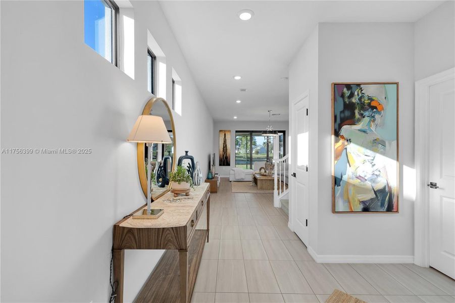 Furnished interior view inside a new home in , Tamarac (Image 14).