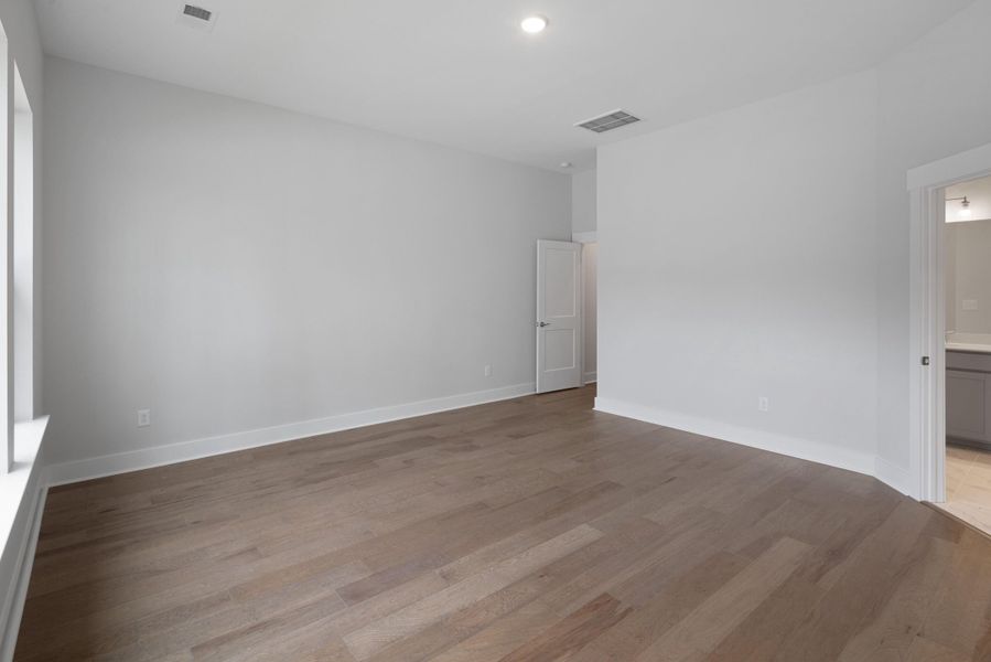 Spacious, unfurnished interior of a new home in Nexton - Midtown - The Village Collection, Summerville (Image 19).