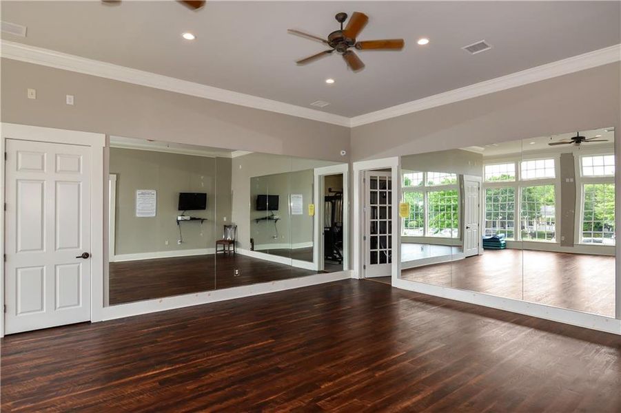 Spacious, unfurnished interior of a new home in Reunion, Flowery Branch (Image 6).