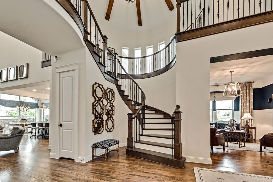Representative furnished interior of a home built from the Miramonte by Grand Homes in Grand Oaks, Celina (Image 8).
