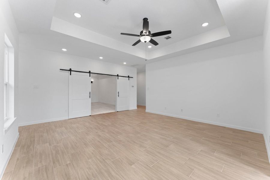 Spacious, unfurnished interior of a new home in , Spring (Image 19). Spacious, unfurnished interior of a new home in , Spring (Image 19).