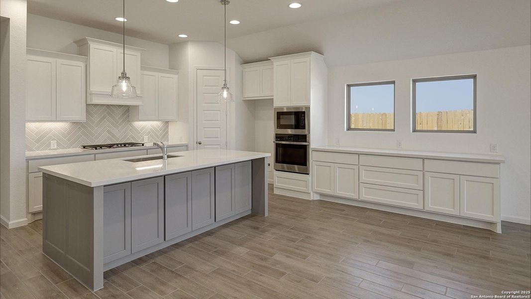 Furnished interior view inside a new home in Arcadia Ridge 50', San Antonio (Image 7). Furnished interior view inside a new home in Arcadia Ridge 50', San Antonio (Image 7).