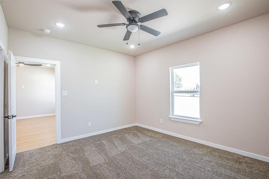 Spacious, unfurnished interior of a new home in , Bridgeport (Image 28).