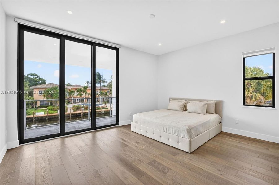 Furnished interior view inside a new home in , Pompano Beach (Image 45).