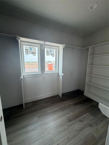 Spacious, unfurnished interior of a new home in , Abilene (Image 3).