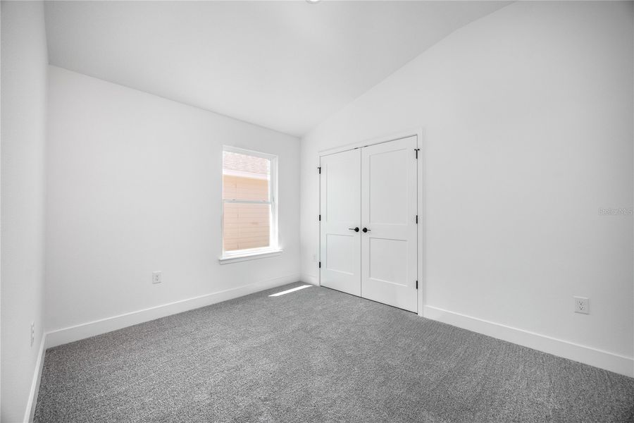 Spacious, unfurnished interior of a new home in Kirkland Farms, Alachua (Image 25).