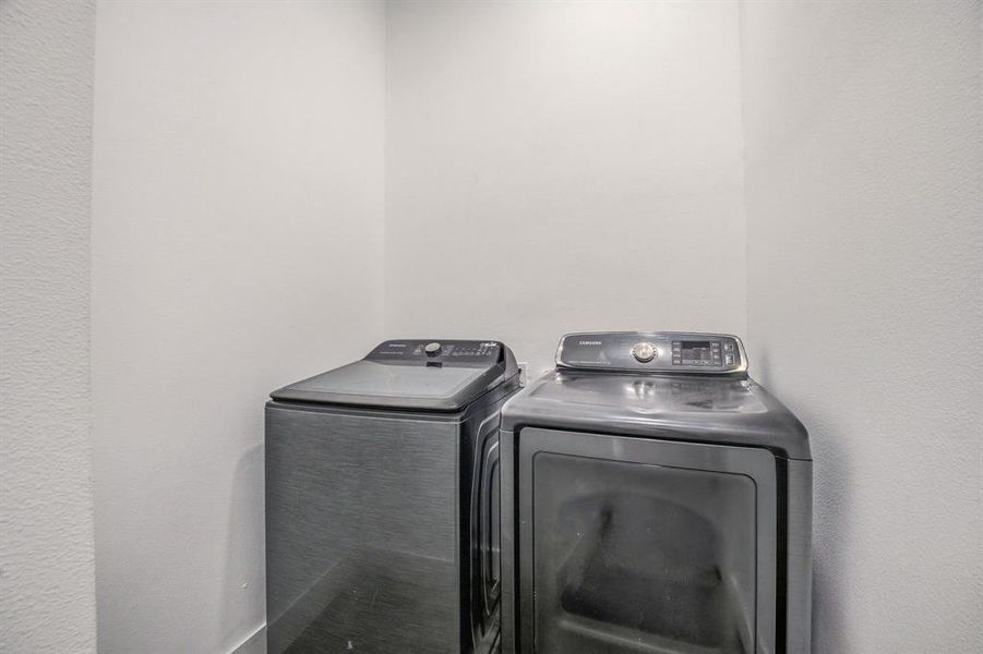 Close-up of interior finishes inside a home in , Granbury (Image 20).