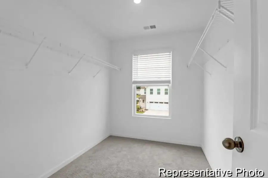 Spacious, unfurnished interior of a new home in Reedy Fork Middleton, Greensboro (Image 21).
