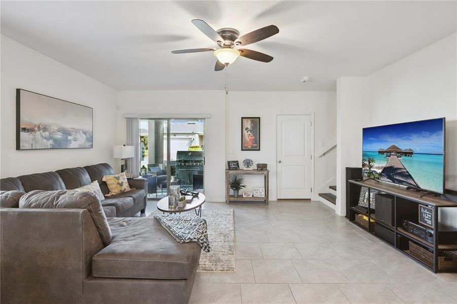 Furnished interior view inside a new home in Waterleigh, Winter Garden (Image 26). Furnished interior view inside a new home in Waterleigh, Winter Garden (Image 26).