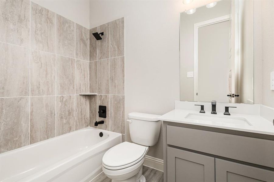 Furnished interior view inside a new home in Sagebrush Addition, Midlothian (Image 10).