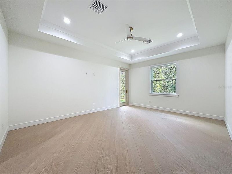 Spacious, unfurnished interior of a new home in , Homosassa (Image 25). Spacious, unfurnished interior of a new home in , Homosassa (Image 25).