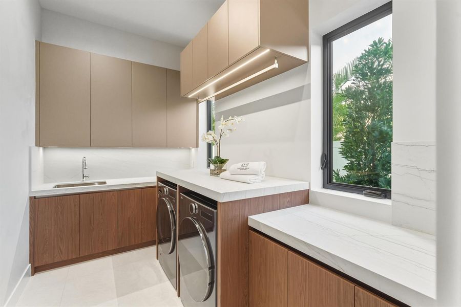 450 NE Spanish Ct Boca Raton FL-73 450 NE Spanish Ct Boca Raton FL-73