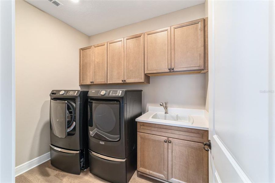 Furnished interior view inside a new home in , Ocala (Image 43).