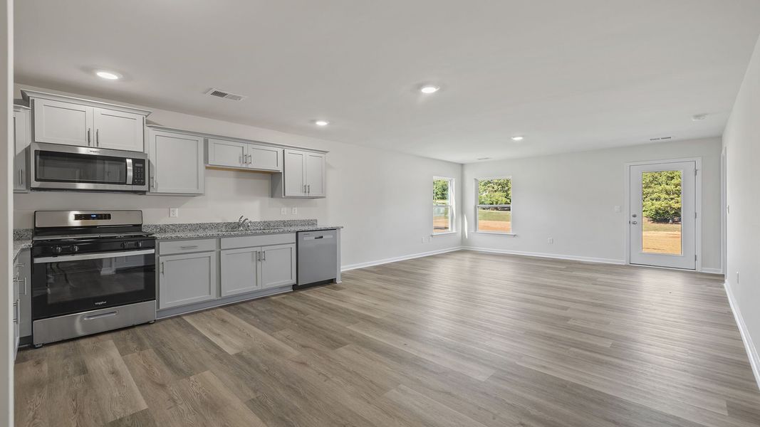 Spacious, unfurnished interior of a new home in Cloverdale Hills, Piedmont (Image 19). Spacious, unfurnished interior of a new home in Cloverdale Hills, Piedmont (Image 19).