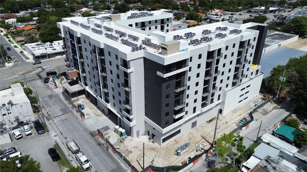 Condo located in Miami, FL showcasing its design and architecture (Image 6). Condo located in Miami, FL showcasing its design and architecture (Image 6).