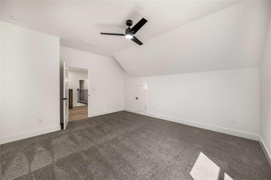 Spacious, unfurnished interior of a new home in , Jefferson (Image 43).