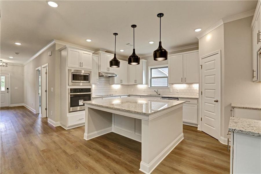 Furnished interior view inside a new home in , Lawrenceville (Image 10).