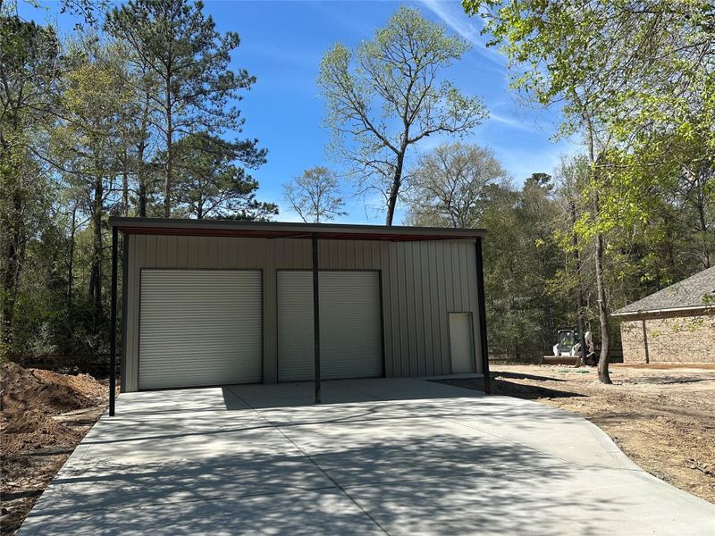 Front exterior of a new home in , Montgomery, TX, highlighting curb appeal (Image 2). Front exterior of a new home in , Montgomery, TX, highlighting curb appeal (Image 2).