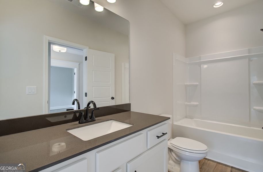 Furnished interior view inside a new home in Rosewood Lake Preserve, Hoschton (Image 4). Furnished interior view inside a new home in Rosewood Lake Preserve, Hoschton (Image 4).