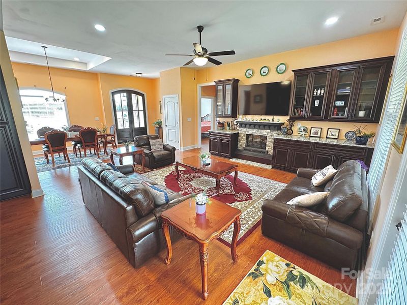 Furnished interior view inside a new home in , Kings Mountain (Image 12).