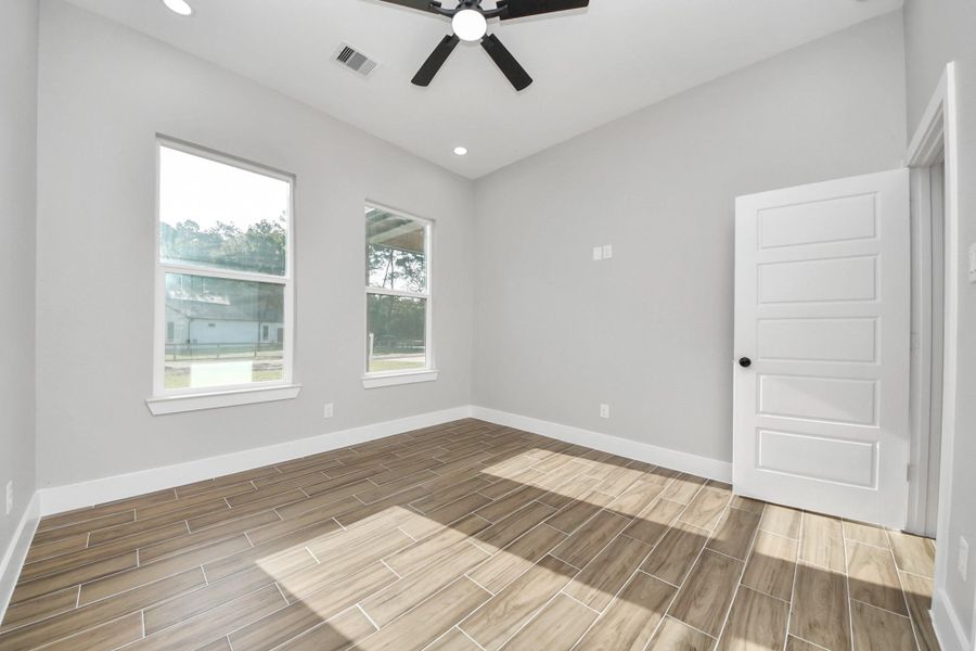 Spacious, unfurnished interior of a new home in , Plantersville (Image 28). Spacious, unfurnished interior of a new home in , Plantersville (Image 28).