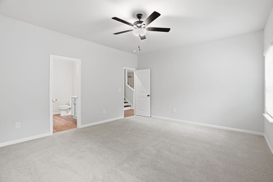 Spacious, unfurnished interior of a new home in Broadway Lake, Anderson (Image 29). Spacious, unfurnished interior of a new home in Broadway Lake, Anderson (Image 29).