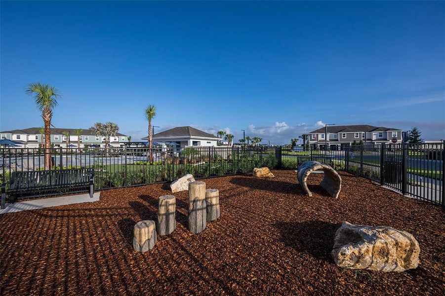 Community amenities in Southloch, Mount Dora (Image 18).