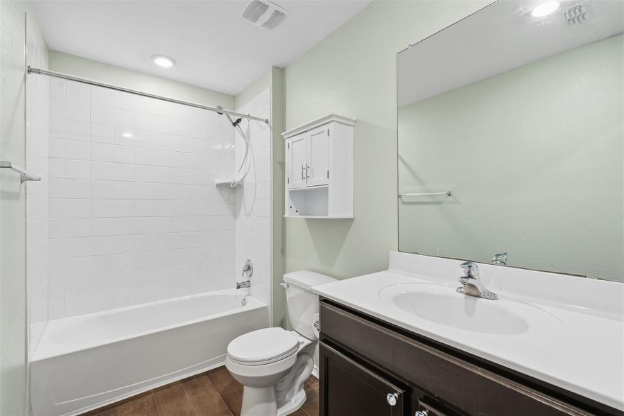 Furnished interior view inside a new home in , Troy (Image 6).