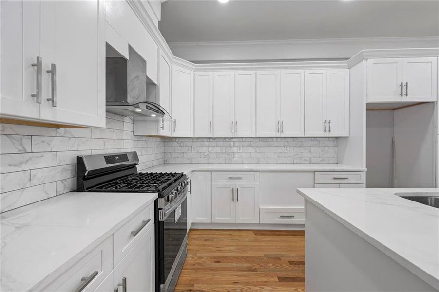 Furnished interior view inside a new home in , Fairburn (Image 5).