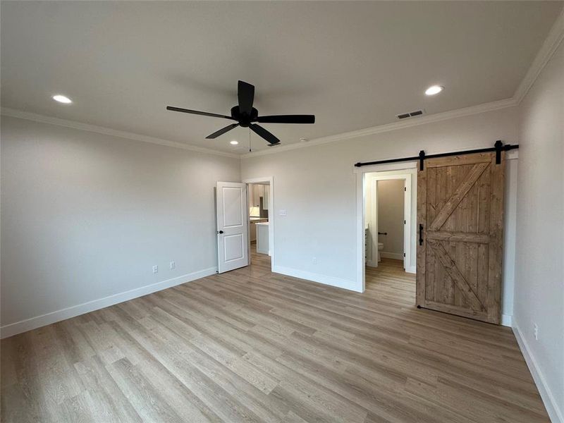 Spacious, unfurnished interior of a new home in , Abilene (Image 25).