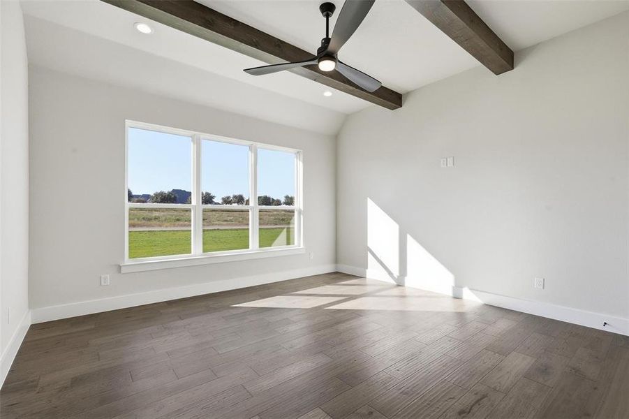 Spacious, unfurnished interior of a new home in Aledo Heights - Aledo ISD, Aledo (Image 26).