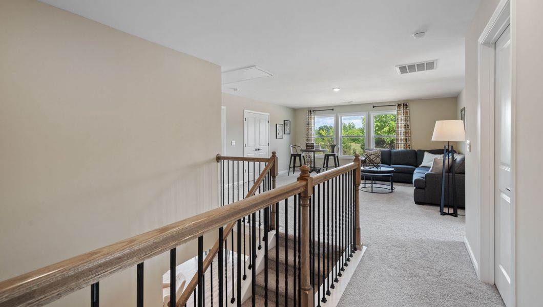 Spacious, unfurnished interior of a new home in Williams Ridge, Woodruff (Image 20).