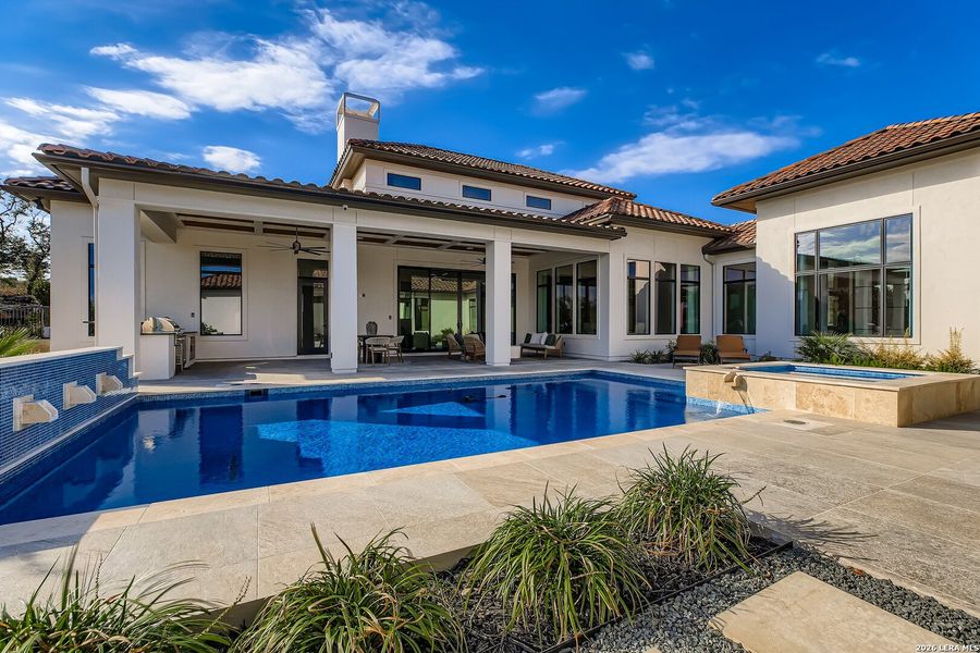 Exterior details and patio area of a home in Pecan Springs, Boerne (Image 27).