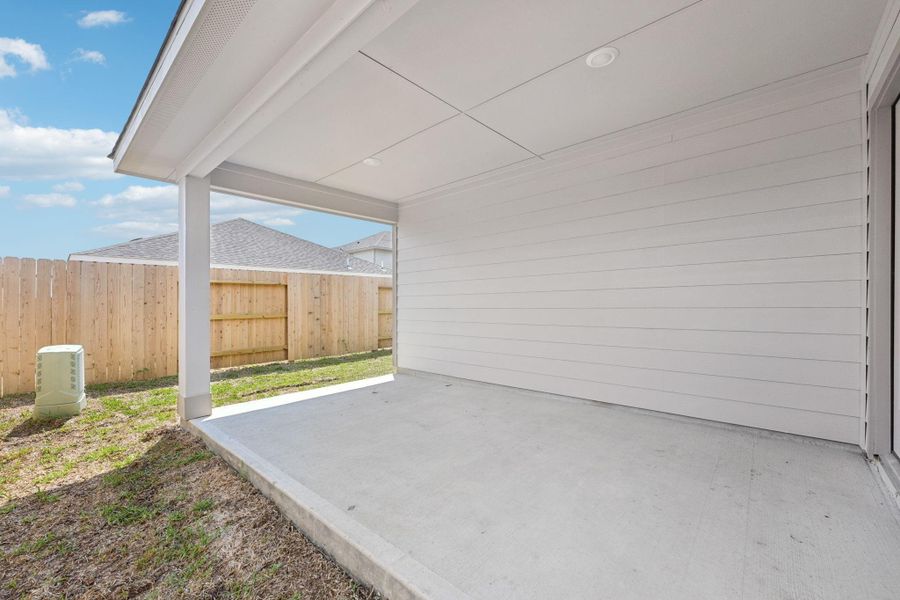 Image 13 of a home in Heights of Barbers Hill. Image 13 of a home in Heights of Barbers Hill.