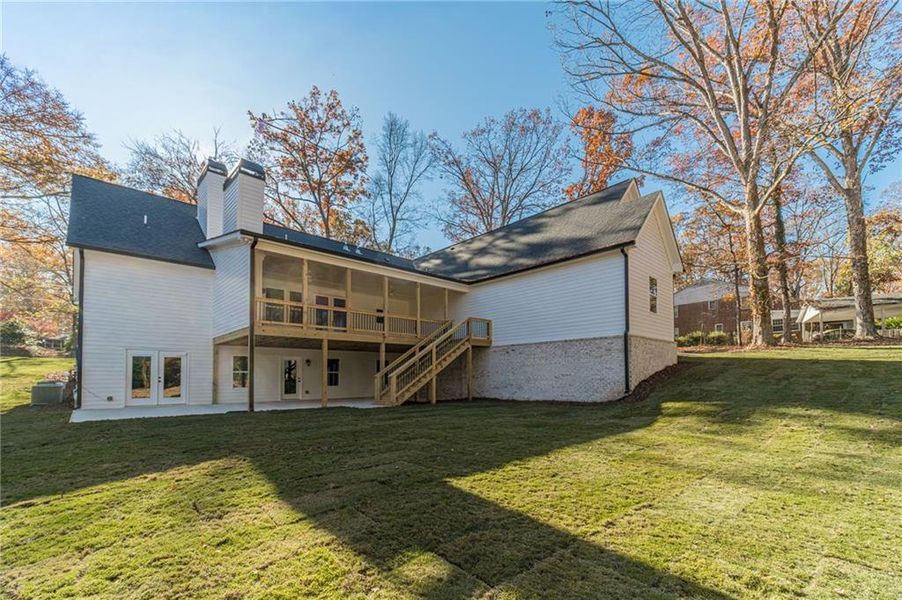 Exterior details and patio area of a home in , Monroe (Image 43).