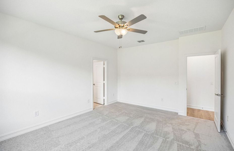 Spacious, unfurnished interior of a new home in Pinnacle at Legacy Hills, Celina (Image 12). Spacious, unfurnished interior of a new home in Pinnacle at Legacy Hills, Celina (Image 12).