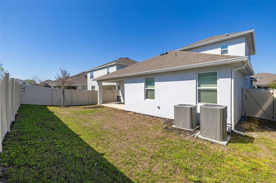 Exterior details and patio area of a home in Hartwood Landing, Clermont (Image 29).