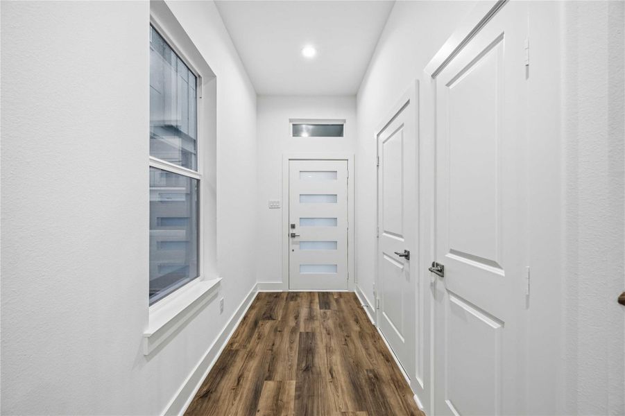 Spacious, unfurnished interior of a new home in , Houston (Image 22).