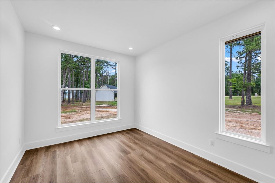 Spacious, unfurnished interior of a new home in , Brookeland (Image 24).