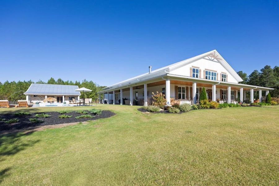 Community amenities in , Rydal (Image 97).