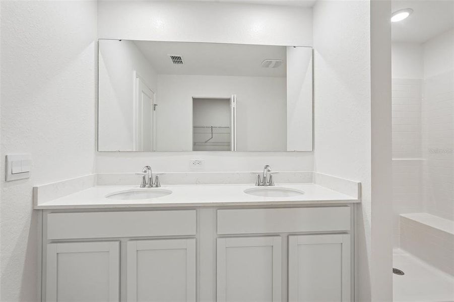 Furnished interior view inside a new home in Port Charlotte, Port Charlotte (Image 13).