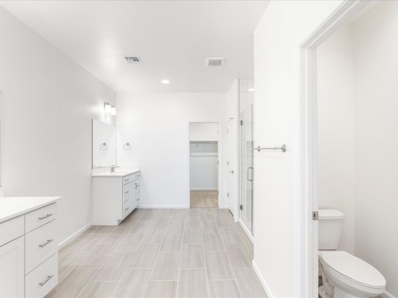 Welcome to the 2340 floorplan.