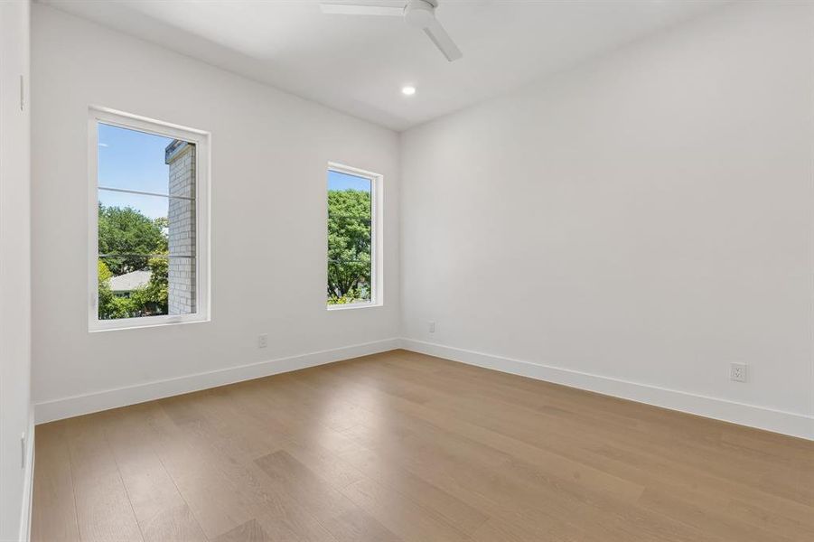 Spacious, unfurnished interior of a new home in , Dallas (Image 23).