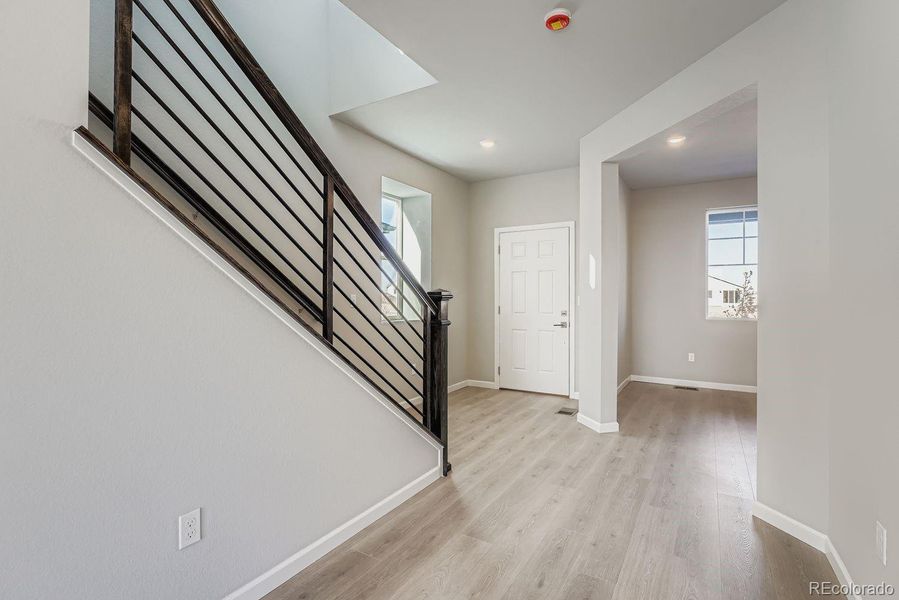 Spacious, unfurnished interior of a new home in Wolf Creek Run, Strasburg (Image 18).