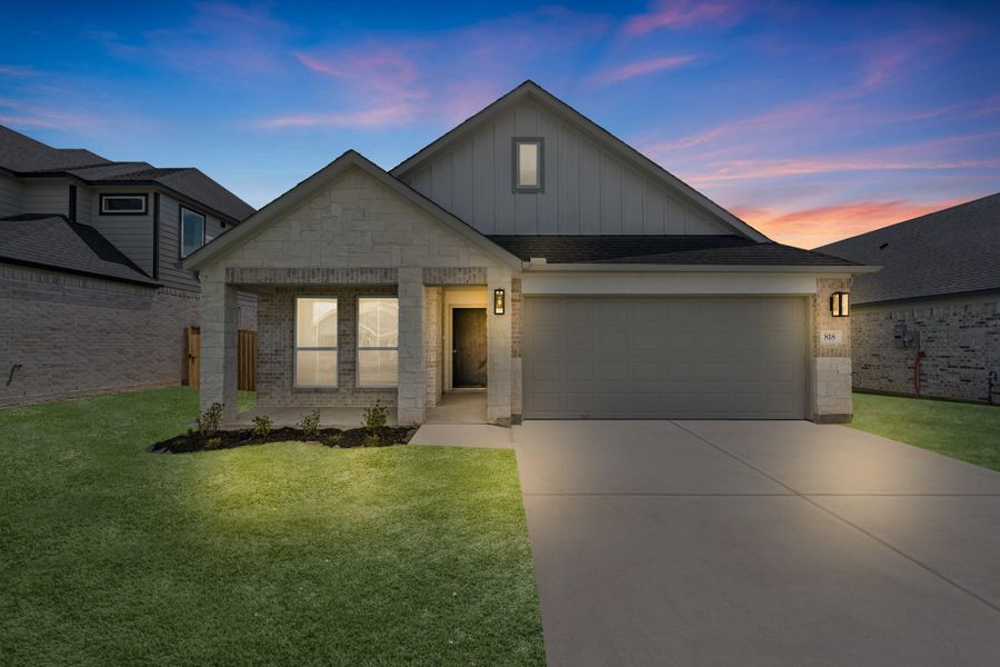 Front exterior of a new home in Huntington Place, Rosharon, TX, highlighting curb appeal (Image 1). Front exterior of a new home in Huntington Place, Rosharon, TX, highlighting curb appeal (Image 1).