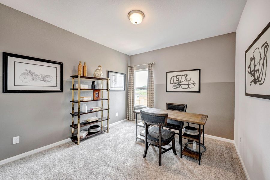 Photos shown are of a staged model home and are for illustration purposes only. Actual home features, finishes, and layout may vary. Photos shown are of a staged model home and are for illustration purposes only. Actual home features, finishes, and layout may vary.